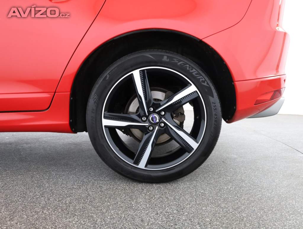 Foto inzerátu Volvo XC60 D5