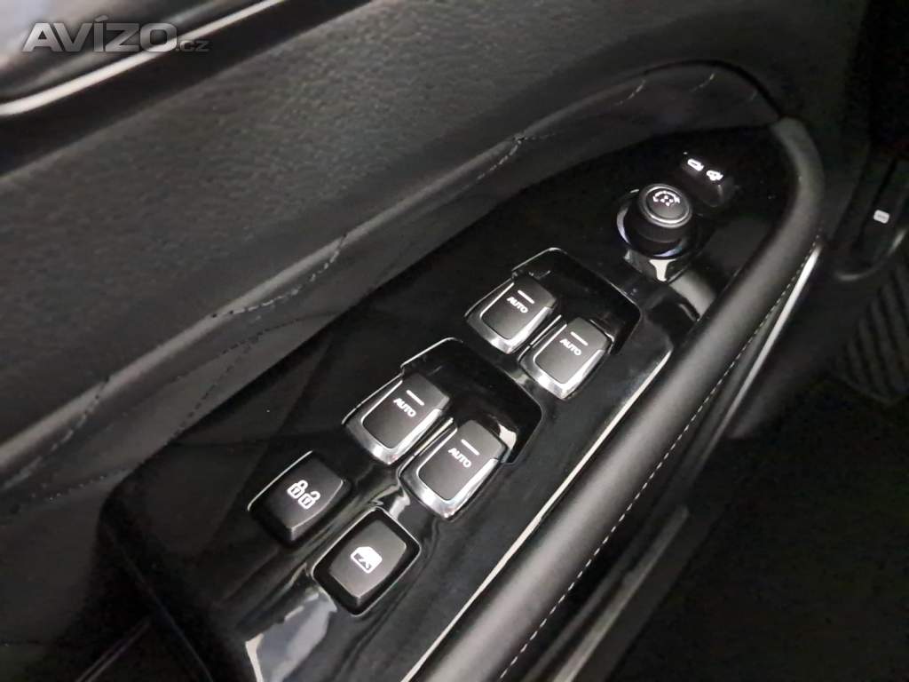 Foto inzerátu SsangYong Rexton 2.2 Diesel