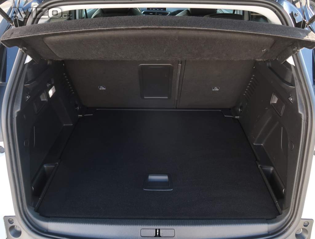 Foto inzerátu Peugeot 3008 1.2 PureTech