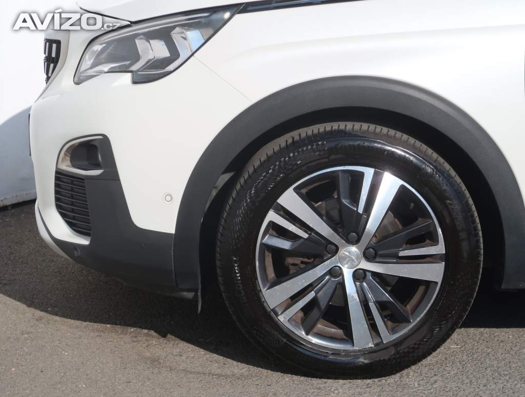 Foto inzerátu Peugeot 3008 1.2 PureTech