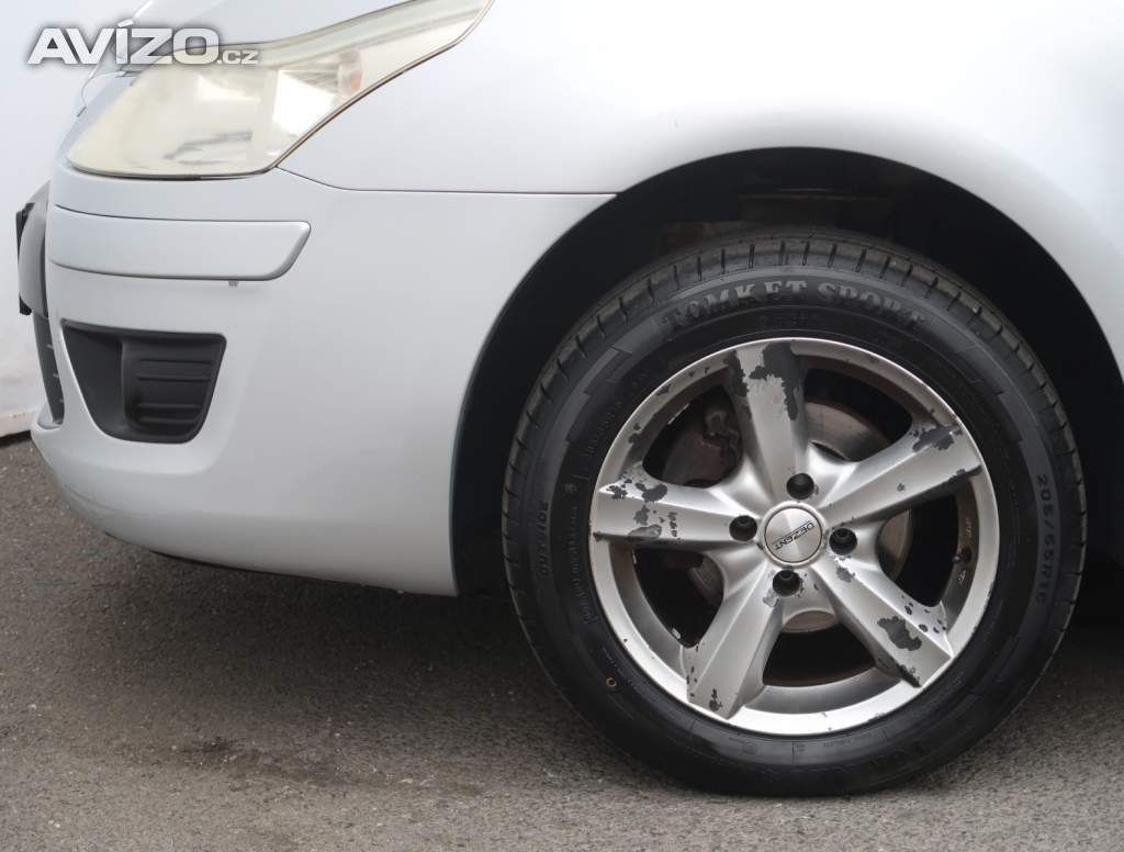 Foto inzerátu Citroen C4 1.4 16V
