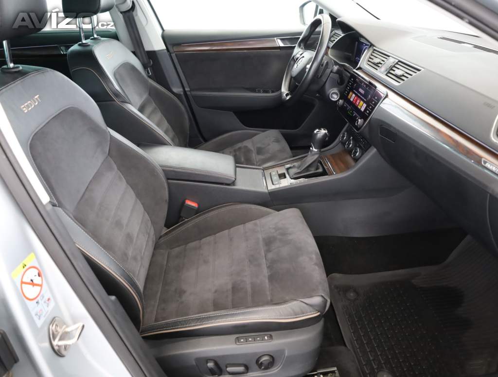 Foto inzerátu Skoda Superb 2.0 TDI