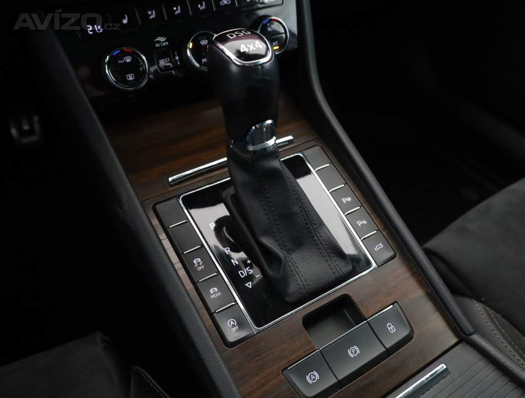 Foto inzerátu Skoda Superb 2.0 TDI