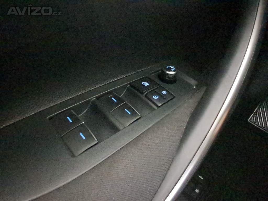 Foto inzerátu Toyota Corolla 1.6 Valvematic
