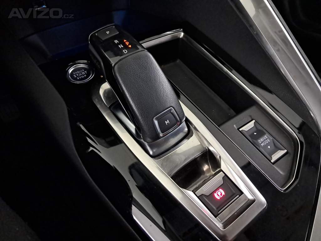 Foto inzerátu Peugeot 3008 1.2 PureTech