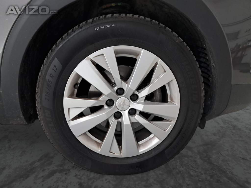Foto inzerátu Peugeot 3008 1.2 PureTech