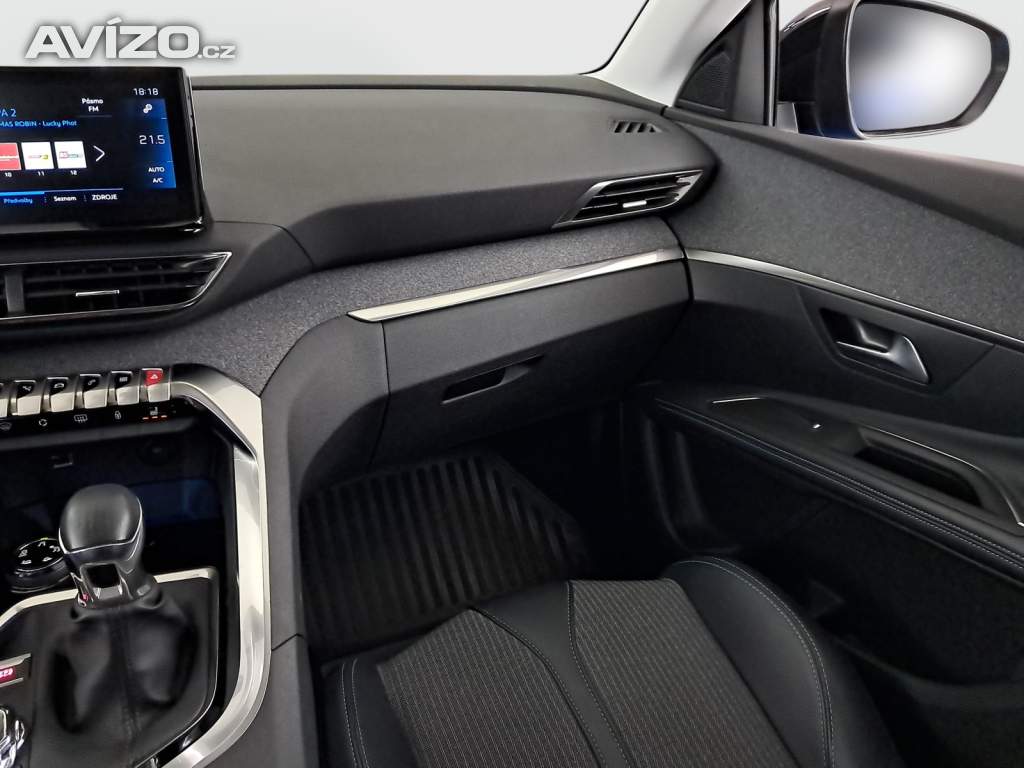 Foto inzerátu Peugeot 3008 1.2 PureTech