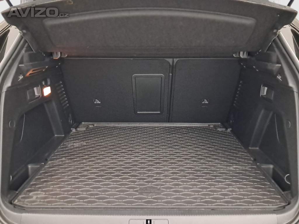 Foto inzerátu Peugeot 3008 1.2 PureTech