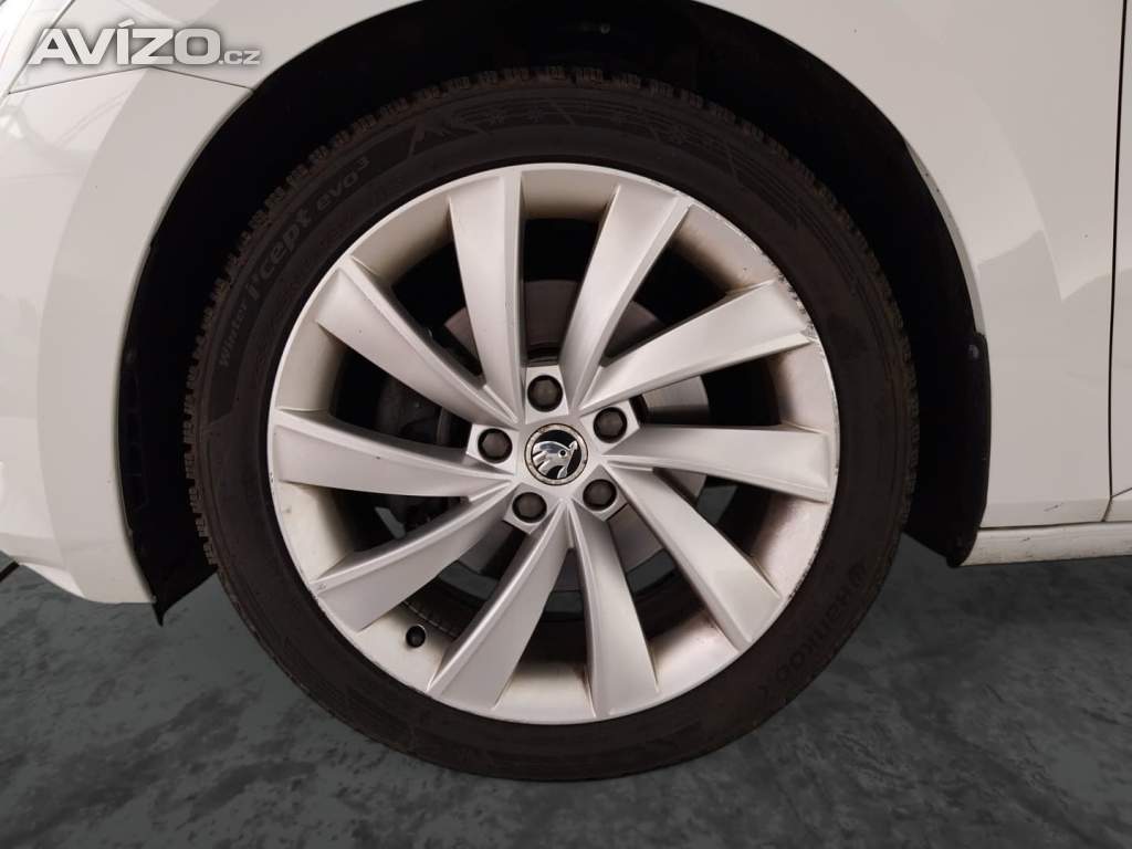 Foto inzerátu Skoda Superb 2.0 TDI