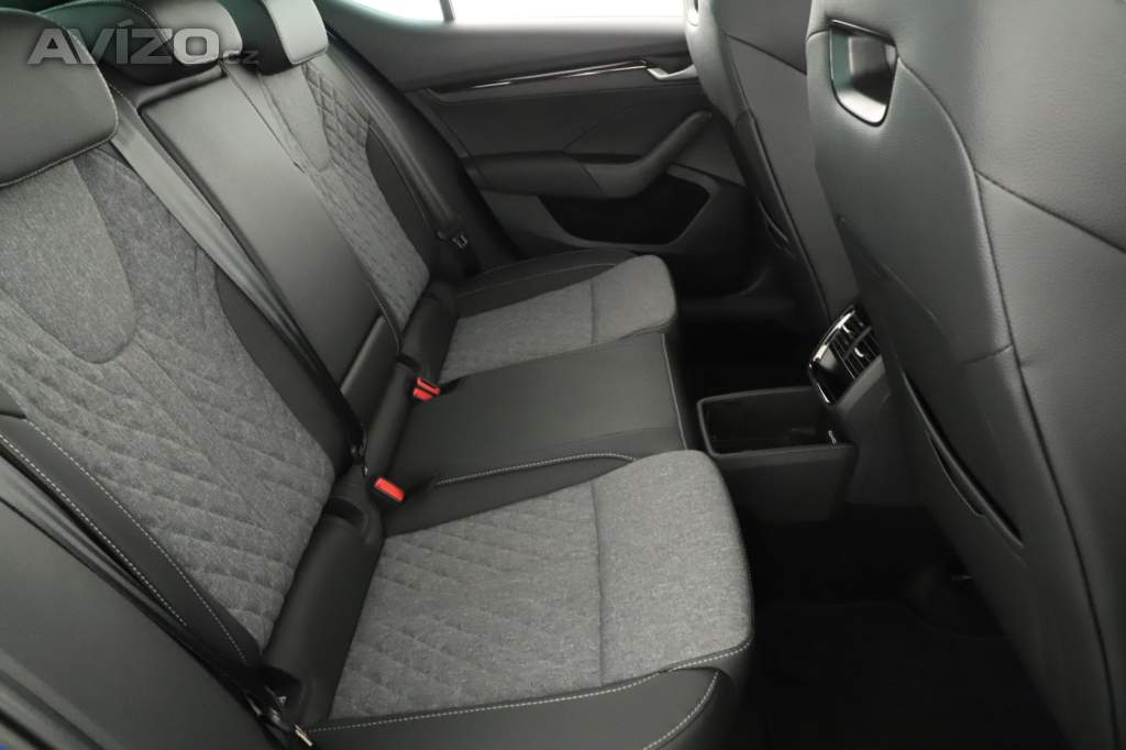 Foto inzerátu Skoda Octavia 1.5 eTSI mHEV