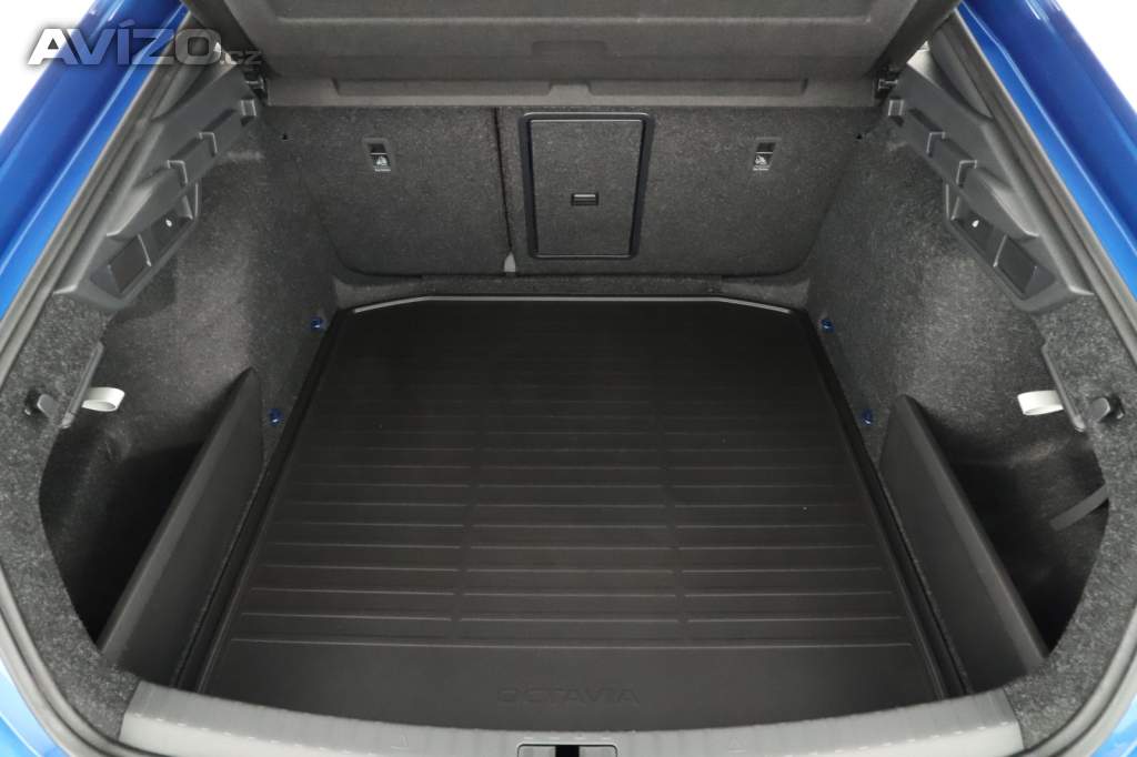 Foto inzerátu Skoda Octavia 1.5 eTSI mHEV