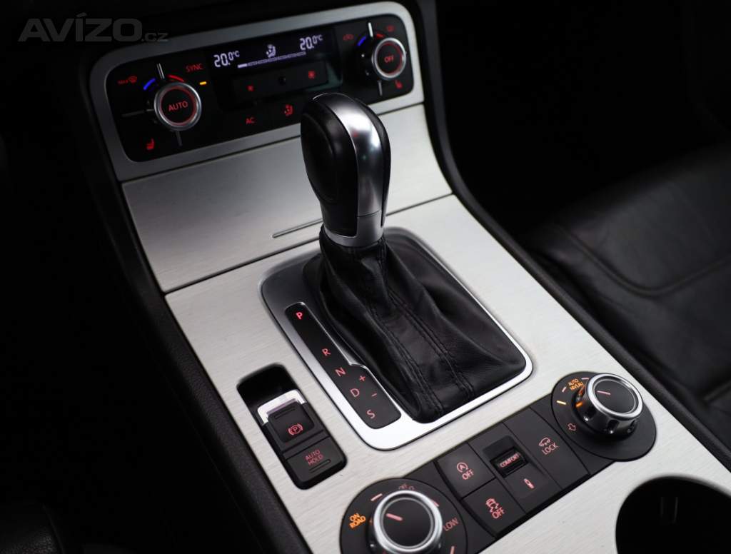 Foto inzerátu VW Touareg 3.0 TDI