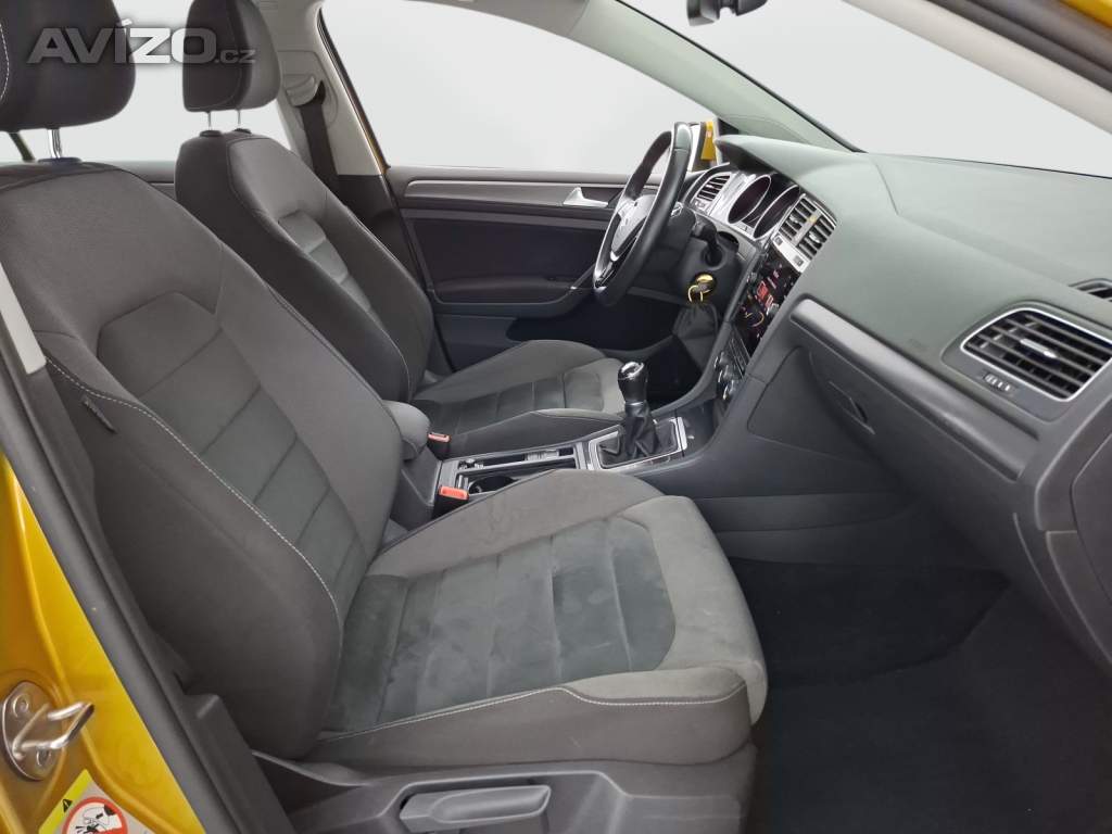 Foto inzerátu VW Golf 1.0 TSI
