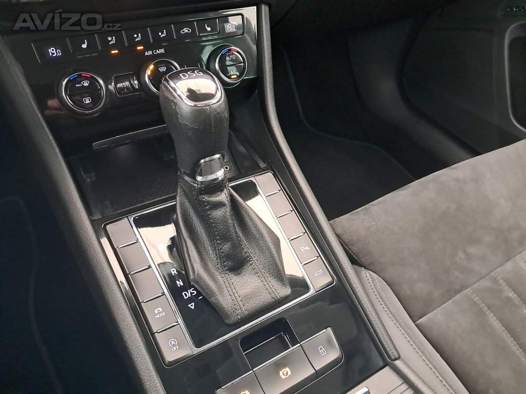 Foto inzerátu Skoda Superb 2.0 TDI