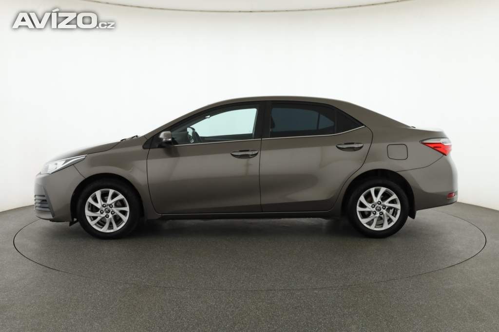 Foto inzerátu Toyota Corolla 1.6 Valvematic