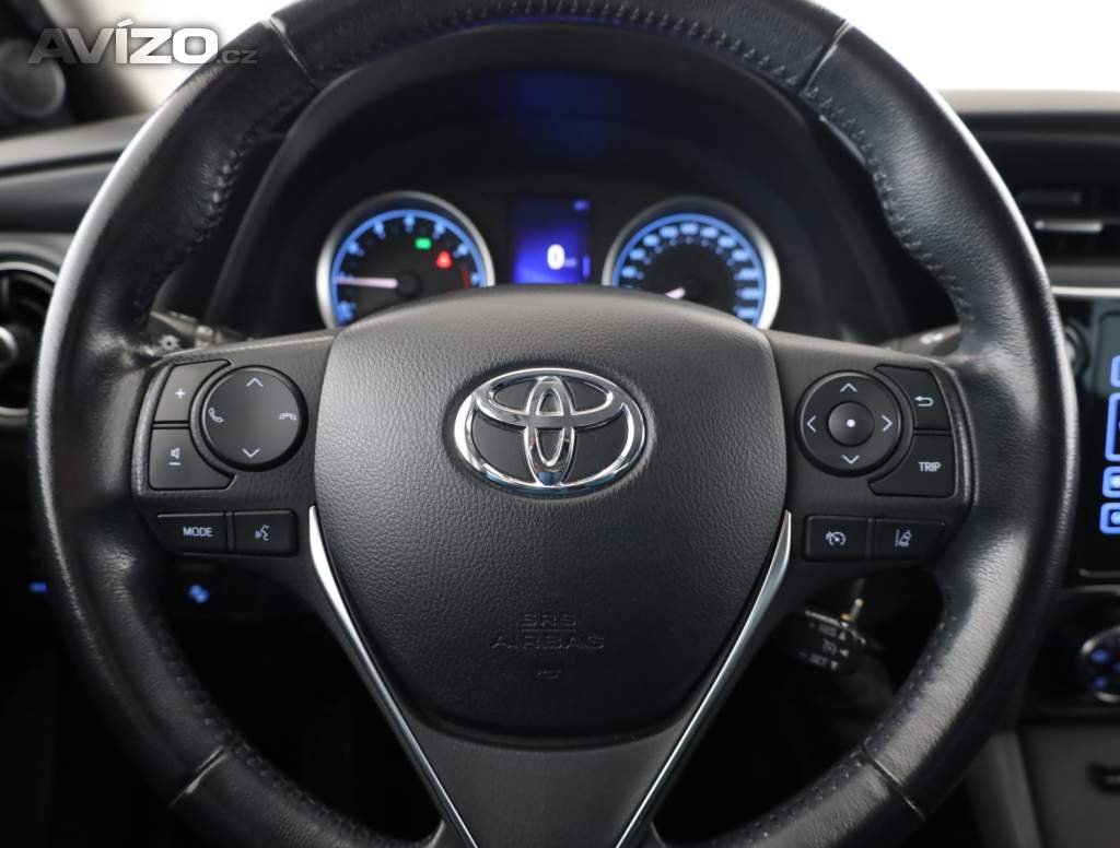 Foto inzerátu Toyota Corolla 1.6 Valvematic