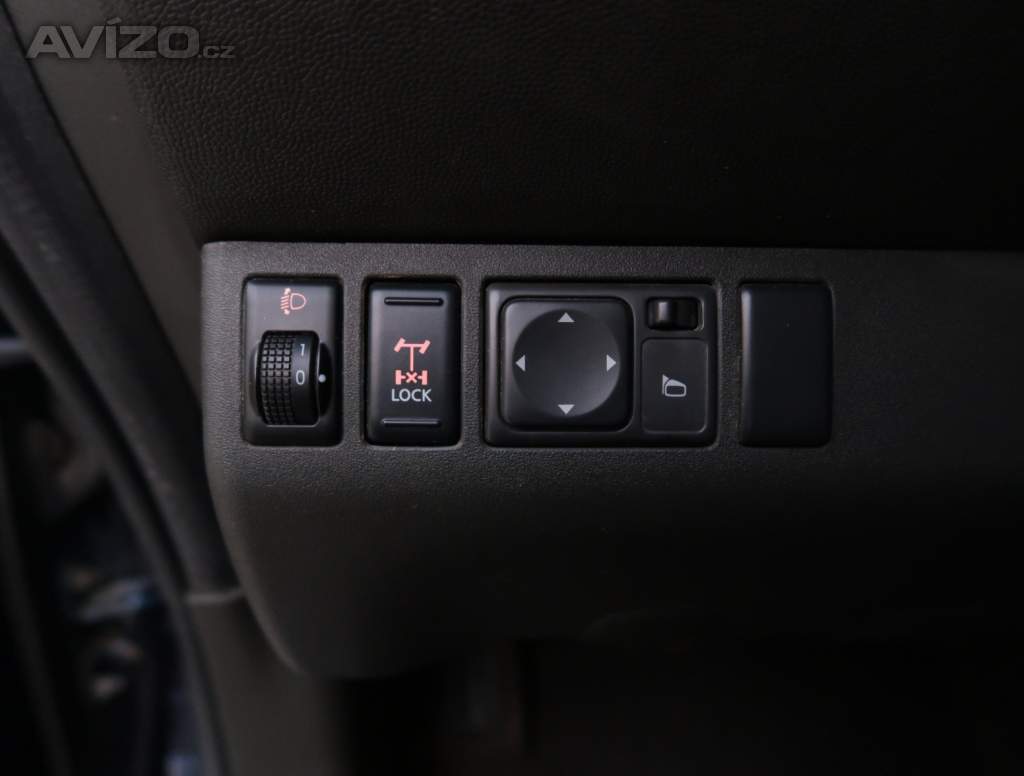 Foto inzerátu Nissan Navara 2.5 D