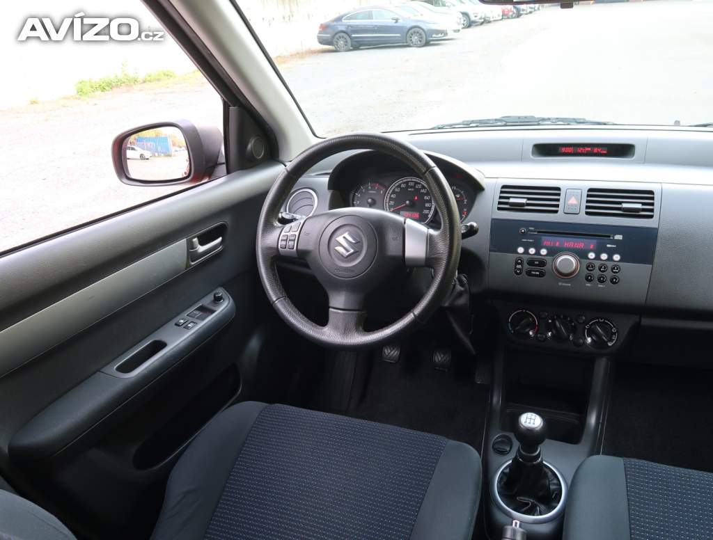 Foto inzerátu Suzuki Swift 1.3 i
