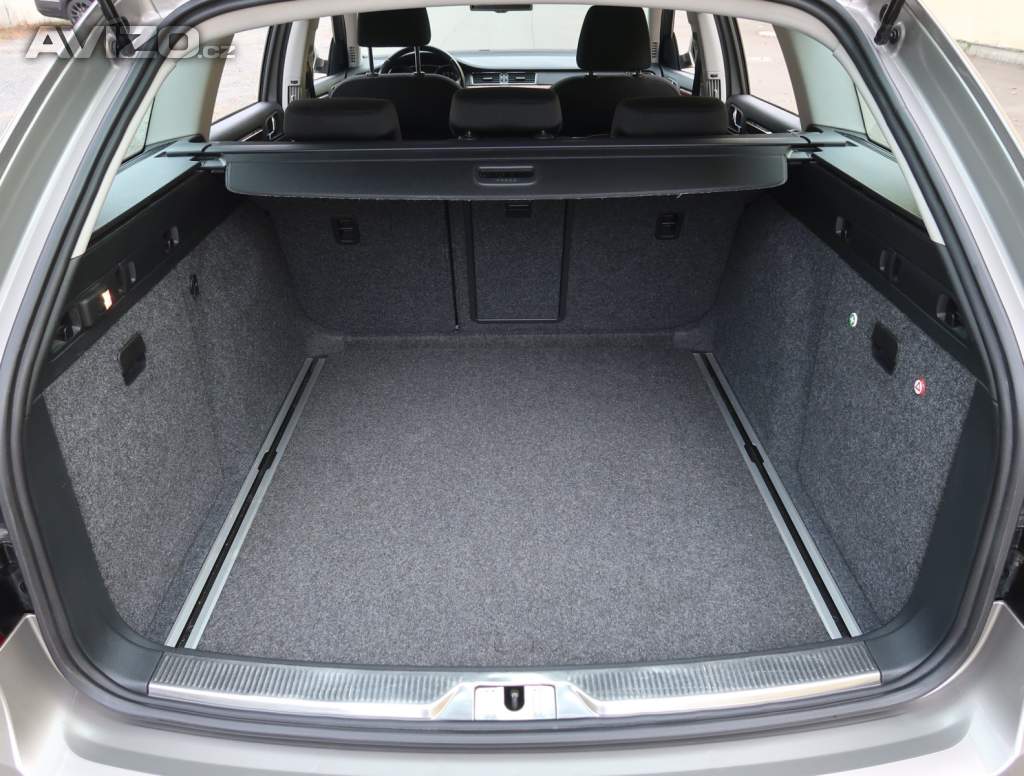 Foto inzerátu Skoda Superb 2.0 TDI