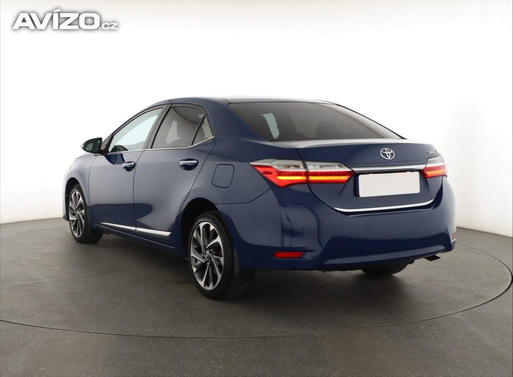 Foto inzerátu Toyota Corolla 1.6 Valvematic