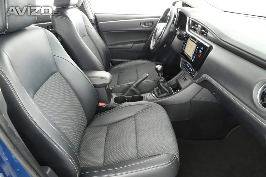 Foto inzerátu Toyota Corolla 1.6 Valvematic