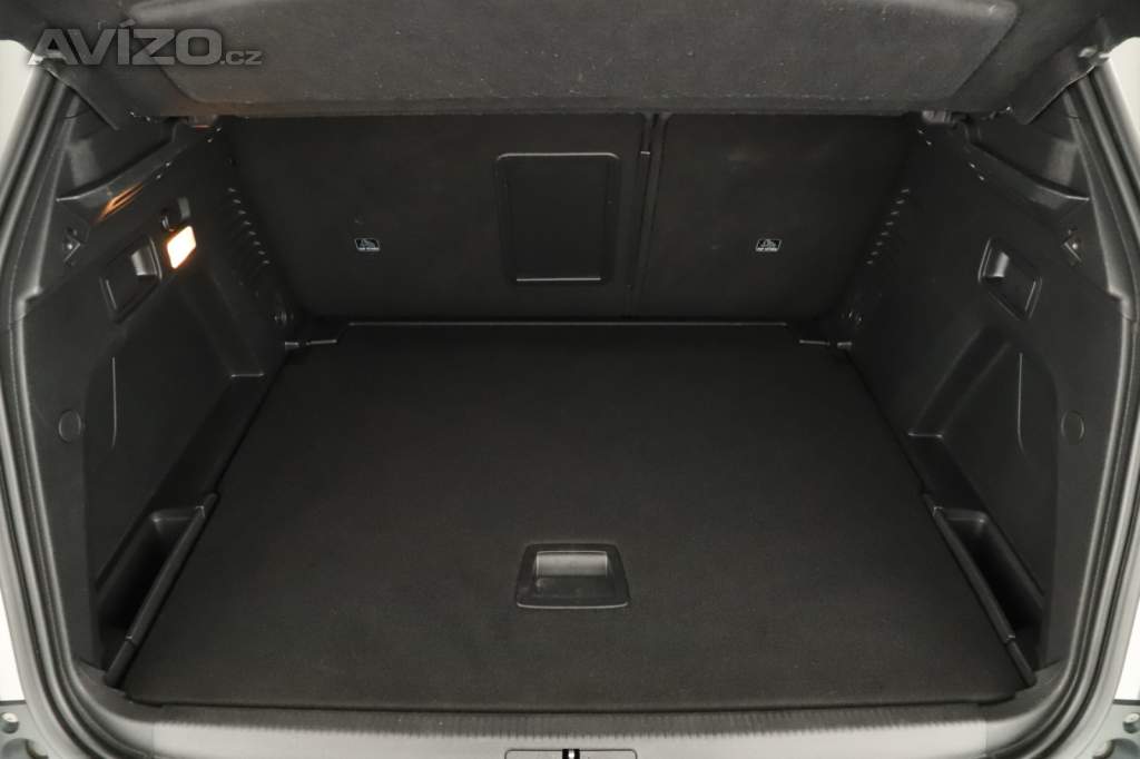 Foto inzerátu Peugeot 3008 1.5 BlueHDi