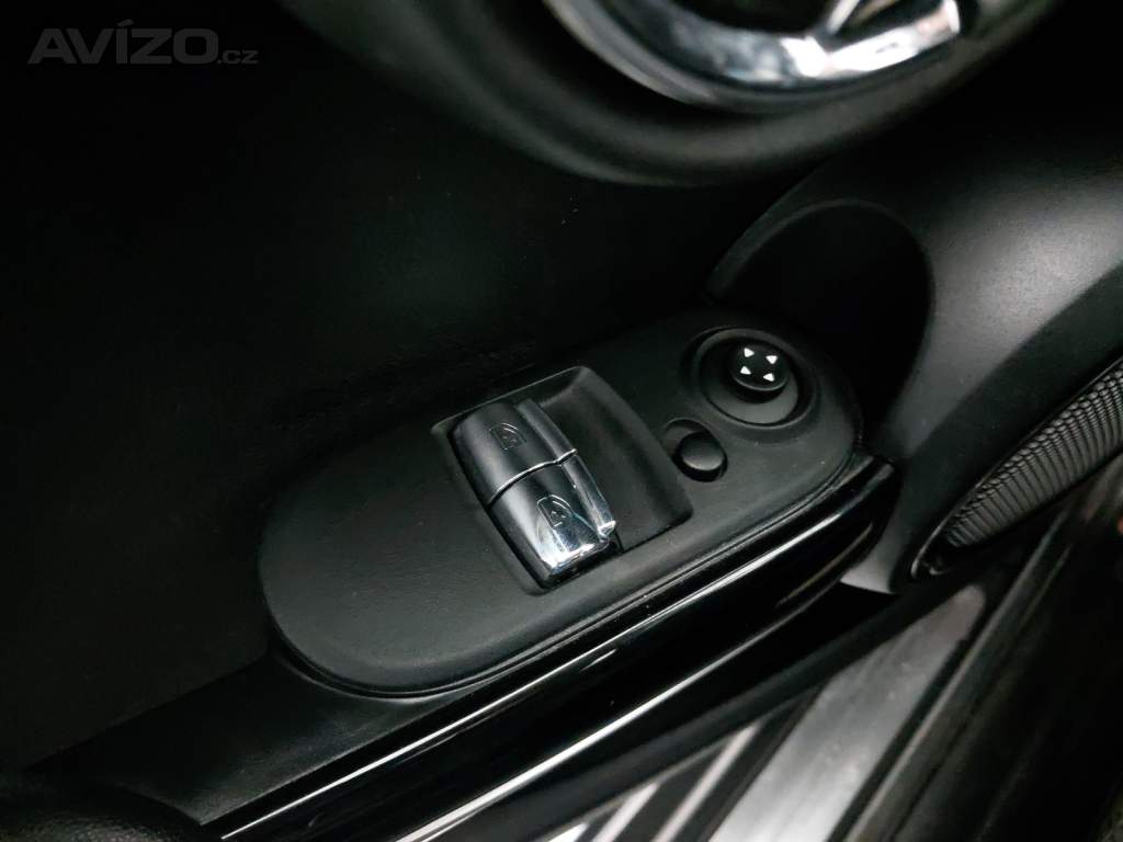 Foto inzerátu MINI 3-door Cooper