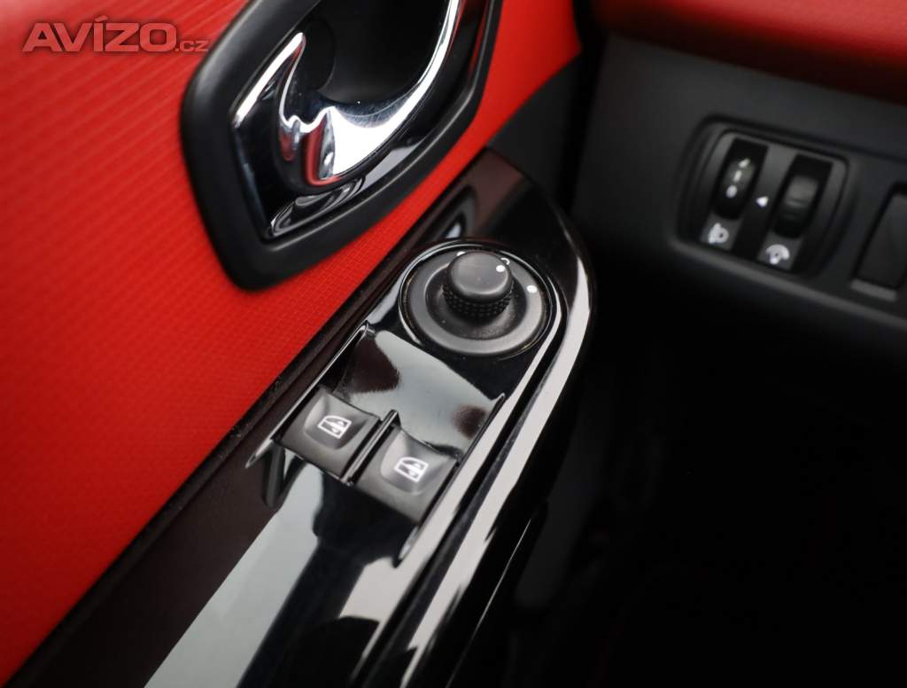 Foto inzerátu Renault Clio 1.2 16V