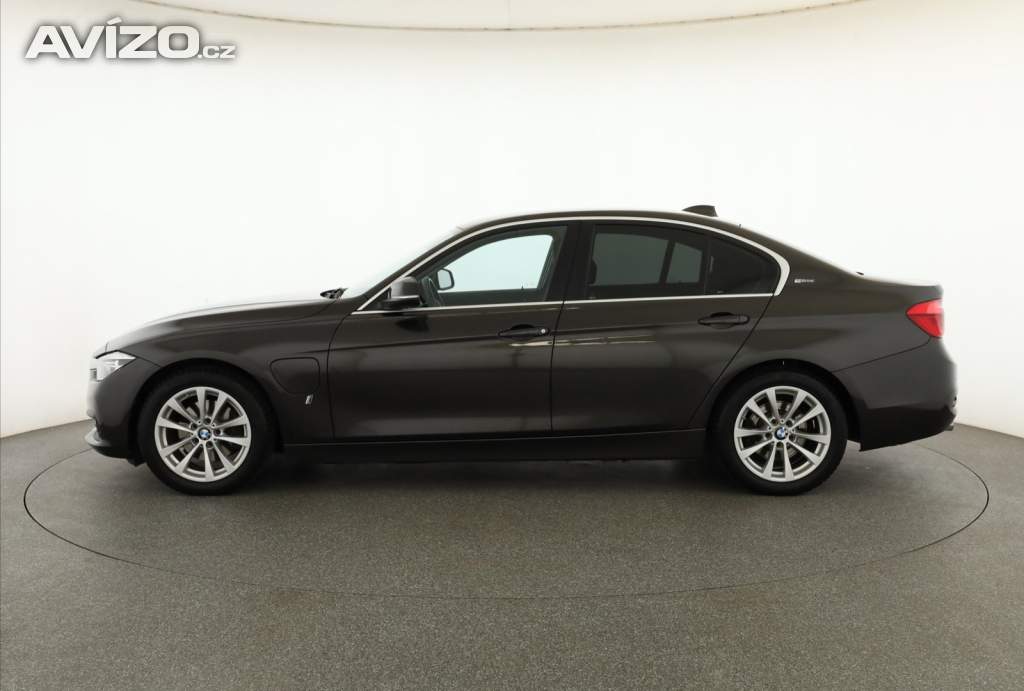 Foto inzerátu BMW 3 330e iPerformance
