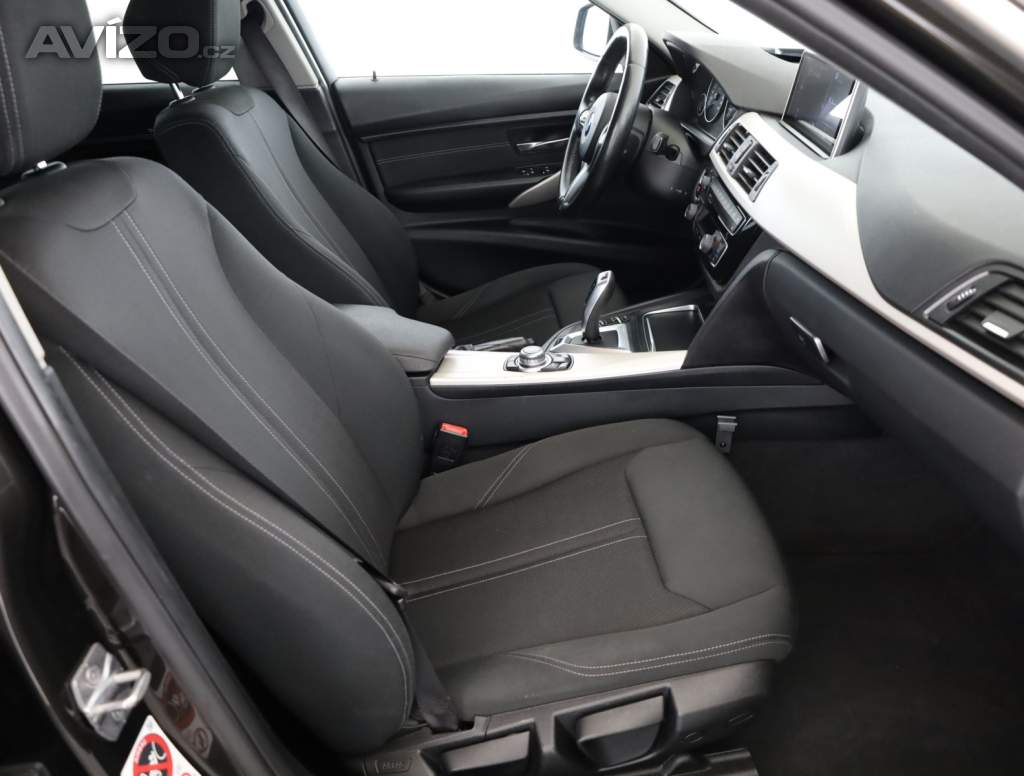 Foto inzerátu BMW 3 330e iPerformance