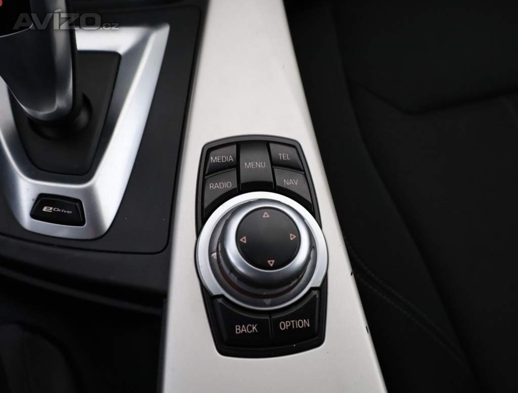Foto inzerátu BMW 3 330e iPerformance