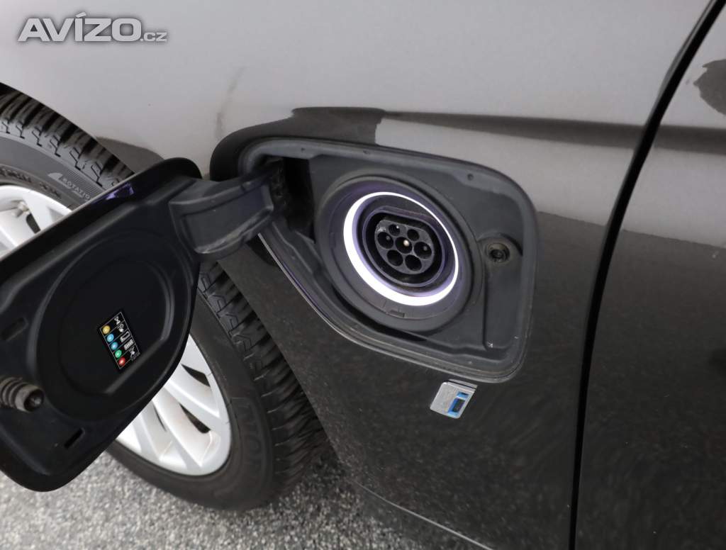 Foto inzerátu BMW 3 330e iPerformance