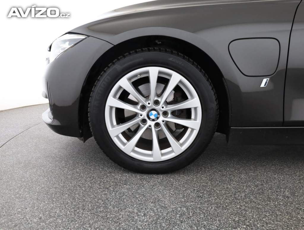 Foto inzerátu BMW 3 330e iPerformance