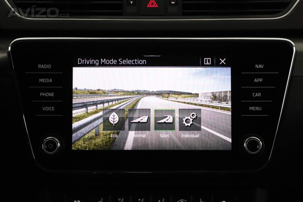 Foto inzerátu Skoda Superb 2.0 TDI