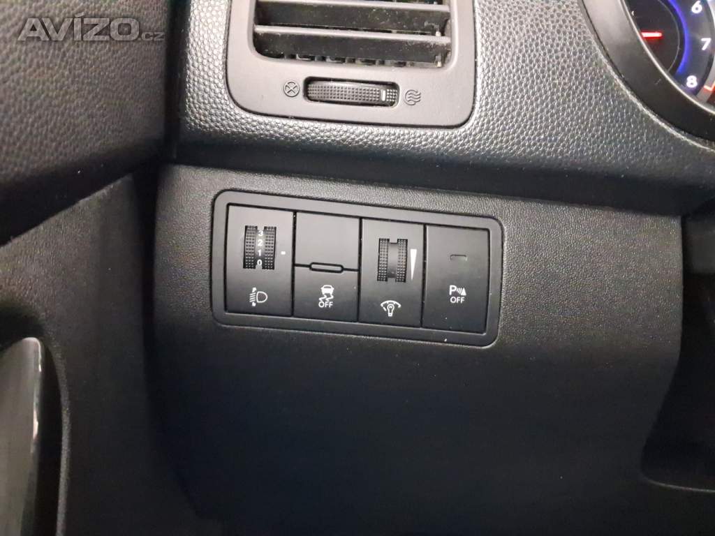 Foto inzerátu Hyundai ix20 1.6 CVVT
