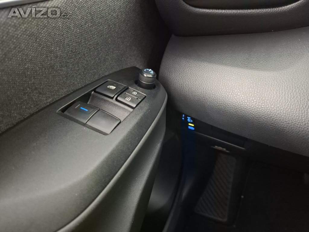 Foto inzerátu Toyota Yaris 1.5 VVT-i