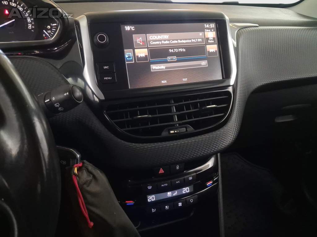 Foto inzerátu Peugeot 2008 1.2 PureTech