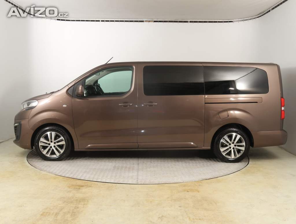 Foto inzerátu Peugeot Traveller 2.0 BlueHDi