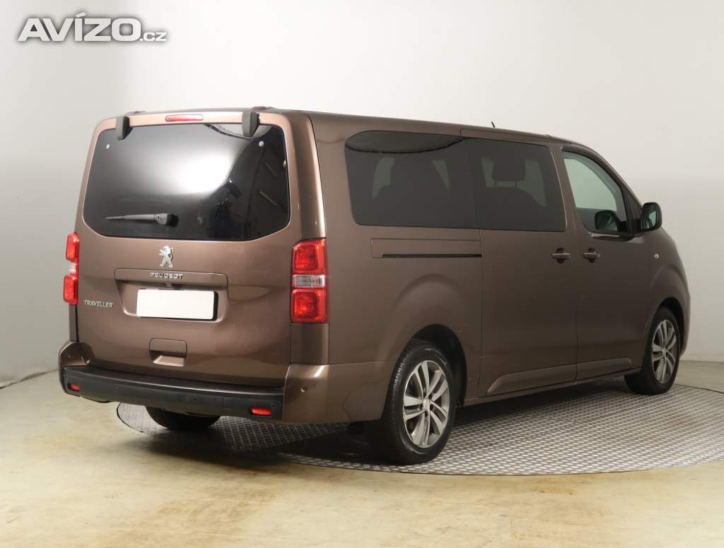 Foto inzerátu Peugeot Traveller 2.0 BlueHDi