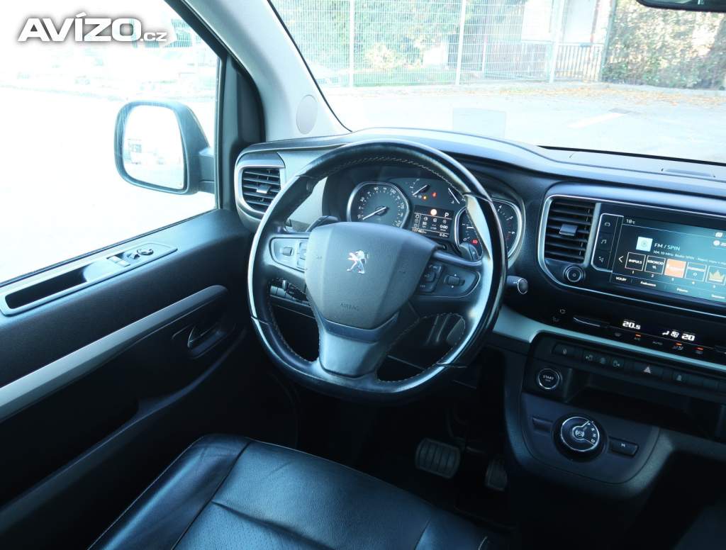 Foto inzerátu Peugeot Traveller 2.0 BlueHDi