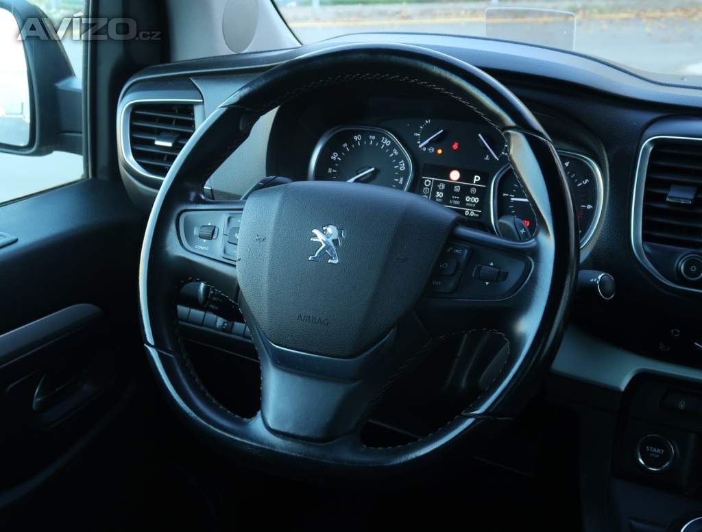 Foto inzerátu Peugeot Traveller 2.0 BlueHDi