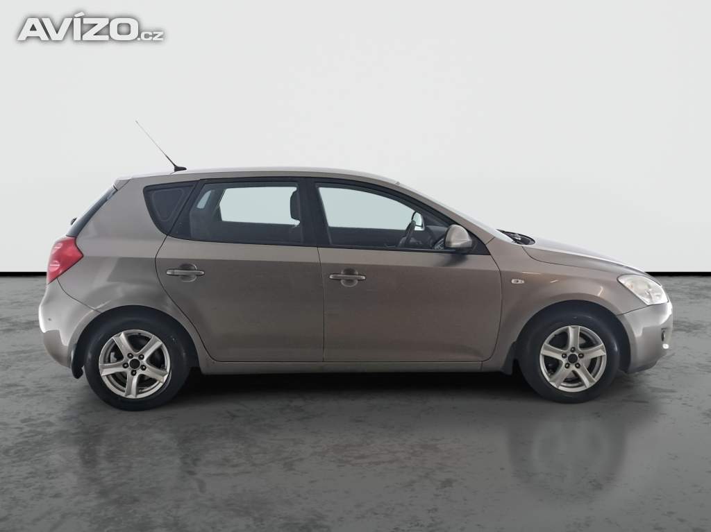 Foto inzerátu Kia Ceed 1.6 CVVT