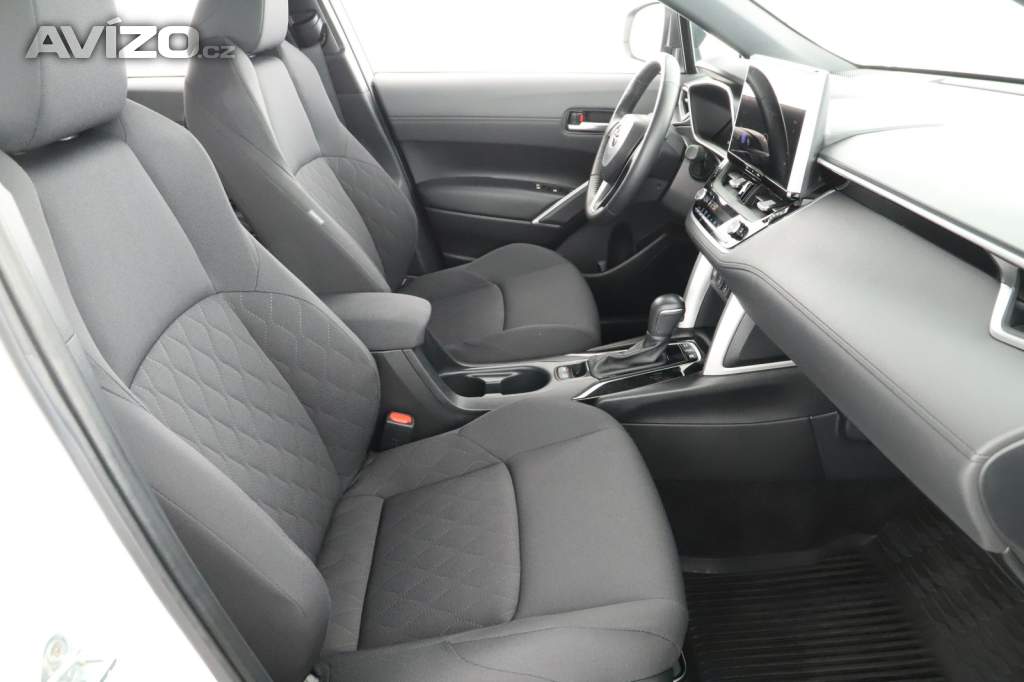 Foto inzerátu Toyota Corolla Cross 2.0 Hybrid 2WD