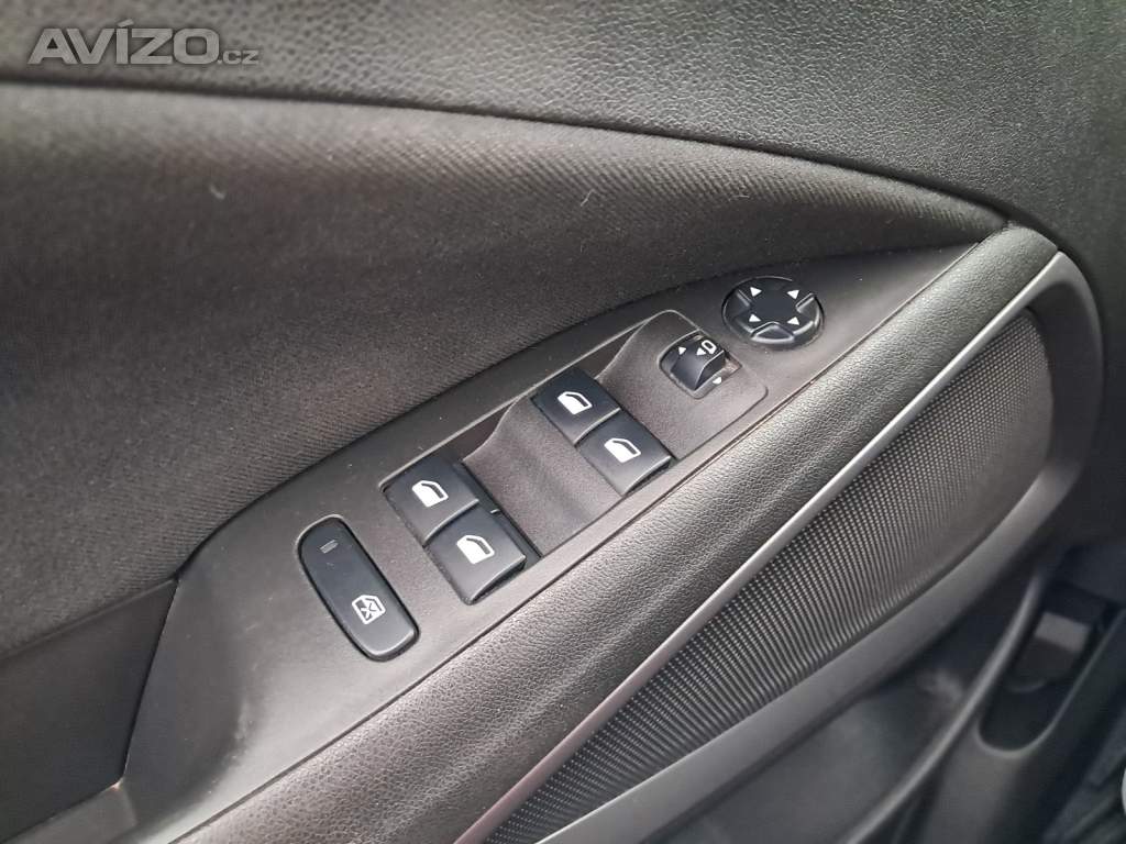 Foto inzerátu Opel Crossland 1.2 Turbo