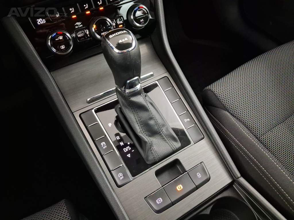 Foto inzerátu Skoda Superb 2.0 TDI