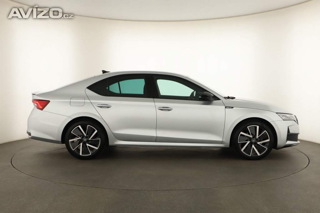 Foto inzerátu Skoda Octavia 1.5 eTSI mHEV