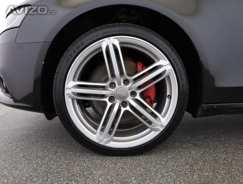 Foto inzerátu Audi A4 3.0 TDI