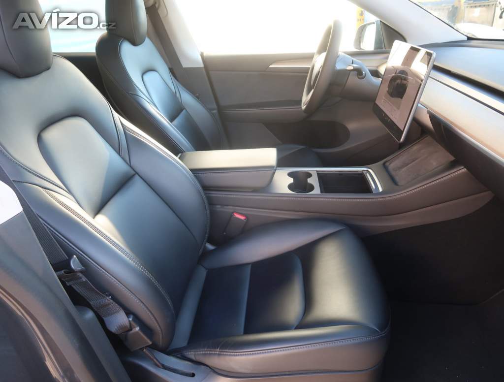 Foto inzerátu Tesla Model Y Long Range AWD 79kWh