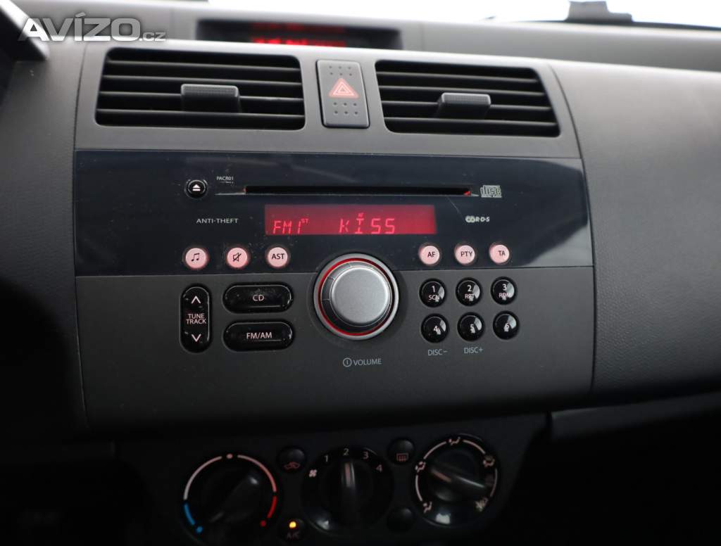 Foto inzerátu Suzuki Swift 1.3 i