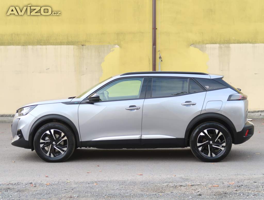 Foto inzerátu Peugeot e-2008 50 kWh